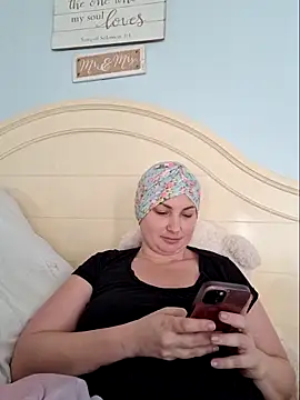 MilfyMrsRobinson online show from 02-24-26, 01:20