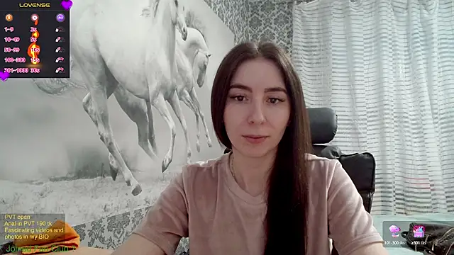 Snapshot of Wowpornoo chatting on 02-22-25, 02:19 Wowpornoo online show from 02-22-25, 02:19