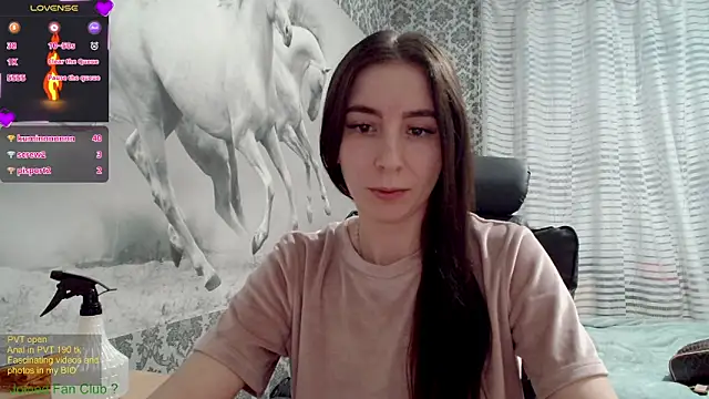 Snapshot of Wowpornoo chatting on 02-23-25, 03:18 Wowpornoo online show from 02-23-25, 03:18