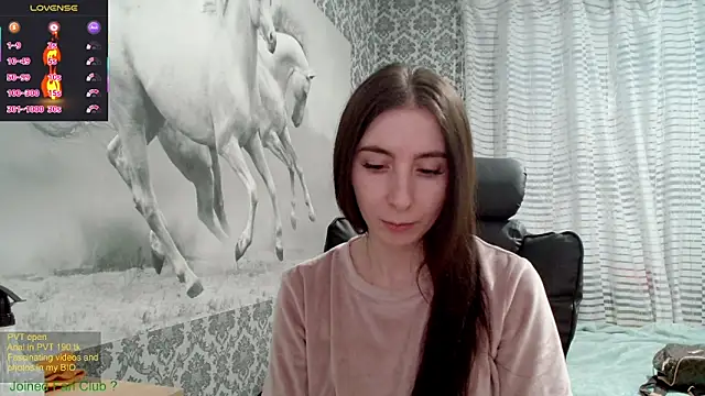 Snapshot of Wowpornoo chatting on 02-25-25, 01:28 Wowpornoo online show from 02-25-25, 01:28