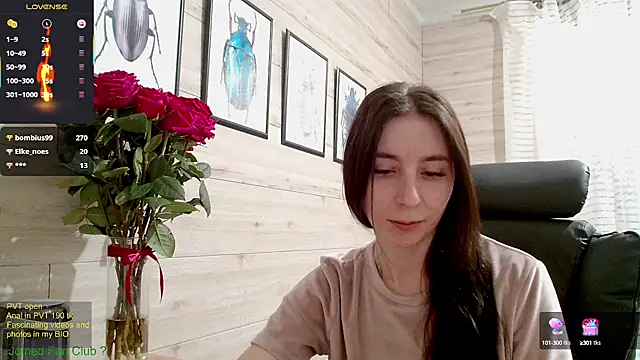 Snapshot of Wowpornoo chatting on 03-12-25, 11:42 Wowpornoo online show from 03-12-25, 11:42