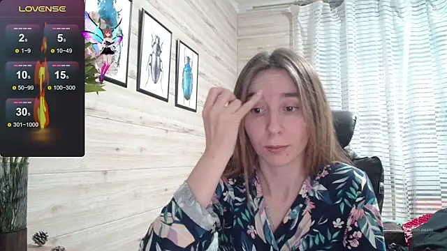 Snapshot of Wowpornoo chatting on 11-19-25, 12:05 Wowpornoo online show from 11-19-25, 12:05