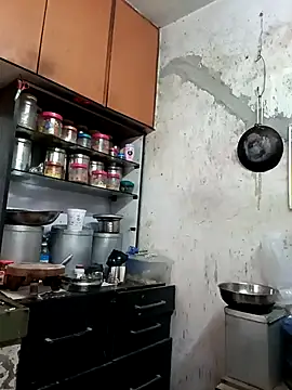 Love Jenny online show from 11-18-25, 05:34