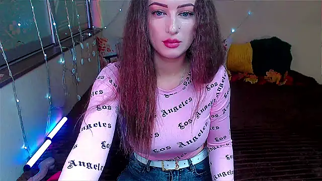 LizaSenri online show from 10-24-25, 06:43