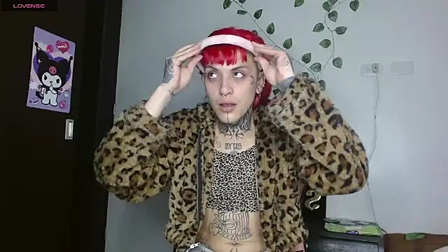 charlotbelucci  online show from 04-09-26, 11:59