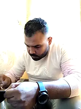 Snapshot of ListedLoin chatting on 01-08-25, 08:16 ListedLoin online show from 01-08-25, 08:16