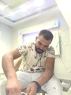 Snapshot of ListedLoin chatting on 03-05-25, 06:45 ListedLoin online show from 03-05-25, 06:45