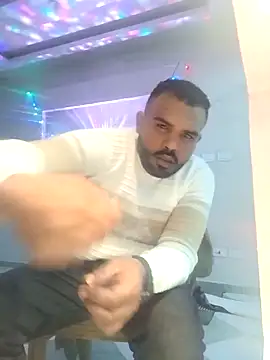 Snapshot of ListedLoin chatting on 03-07-25, 12:45 ListedLoin online show from 03-07-25, 12:45