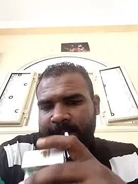 Snapshot of ListedLoin chatting on 10-19-25, 07:20 ListedLoin online show from 10-19-25, 07:20