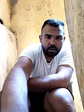 ListedLoin online show from 04-23-26, 12:40