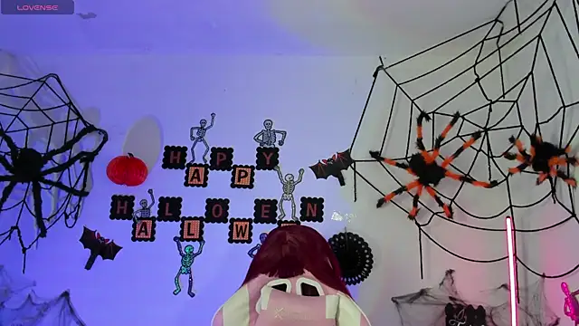 Ahri Elderwood online show from 10-13-25, 04:34