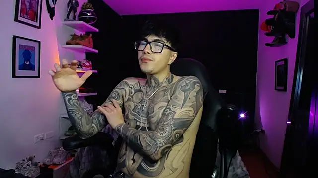 jung dragon online show from 11-22-25, 04:11