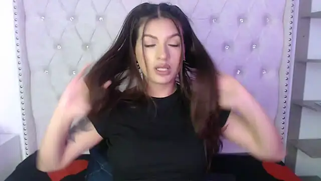 Abril Squirt online show from 10-24-25, 10:39