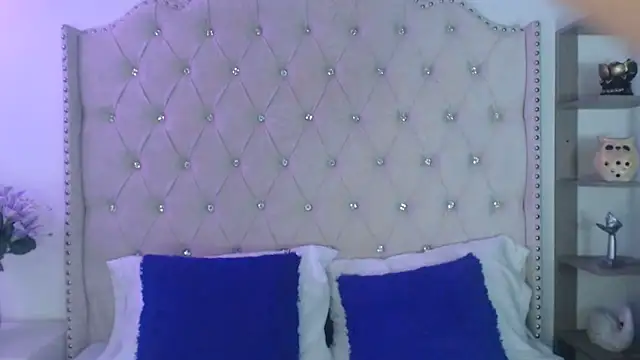 Abril Squirt online show from 05-28-26, 01:03