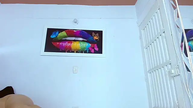 Snapshot of ManuelaCox chatting on 09-24-25, 02:31 ManuelaCox online show from 09-24-25, 02:31