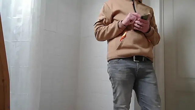 Snapshot of maxmueller321 chatting on 02-25-25, 11:08 maxmueller321 online show from 02-25-25, 11:08