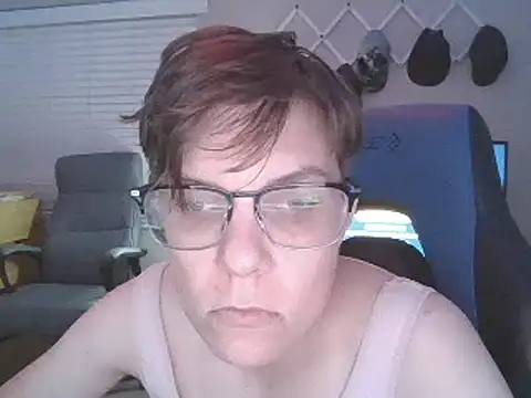 Snapshot of KaliSnow199623 chatting on 01-07-25, 04:18 KaliSnow199623 online show from 01-07-25, 04:18