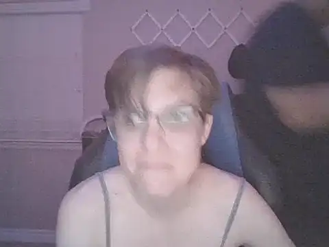 Snapshot of KaliSnow199623 chatting on 02-03-25, 02:14 KaliSnow199623 online show from 02-03-25, 02:14