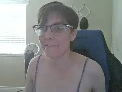 Snapshot of KaliSnow199623 chatting on 02-05-25, 12:20 KaliSnow199623 online show from 02-05-25, 12:20