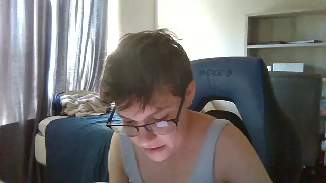 Snapshot of KaliSnow199623 chatting on 09-20-25, 12:11 KaliSnow199623 online show from 09-20-25, 12:11