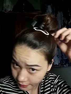 Ngoc-Trinh online show from 03-15-25, 04:32