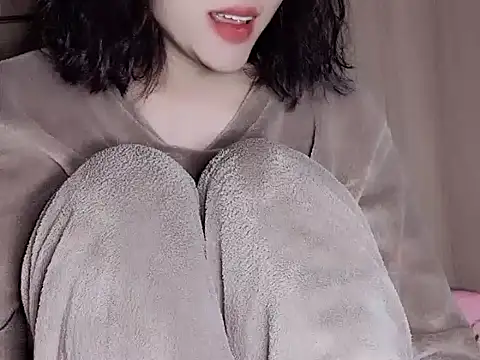 Snapshot of Pink_cream chatting on 01-06-25, 03:29 Pink cream online show from 01-06-25, 03:29