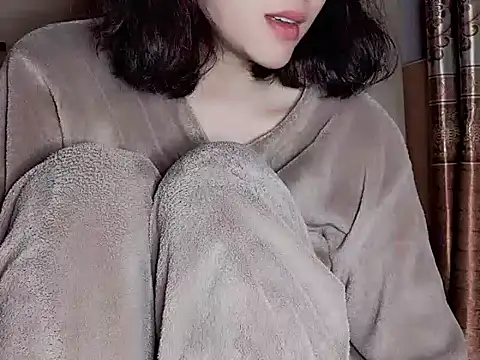 Snapshot of Pink_cream chatting on 02-05-25, 04:03 Pink cream online show from 02-05-25, 04:03