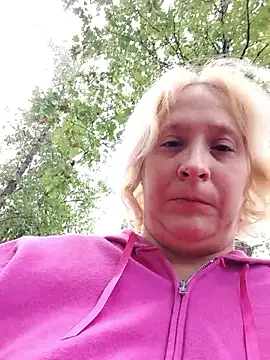 Snapshot of Icedcoffee2024 chatting on 10-07-25, 06:49 Icedcoffee2024 online show from 10-07-25, 06:49