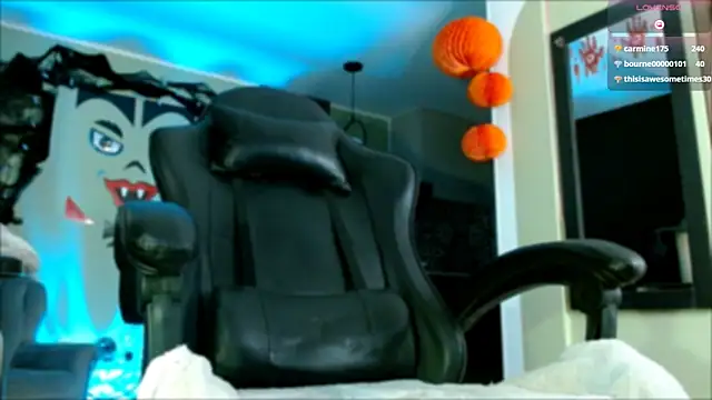 Snapshot of tevenwhiite chatting on 10-26-25, 05:13 tevenwhiite online show from 10-26-25, 05:13