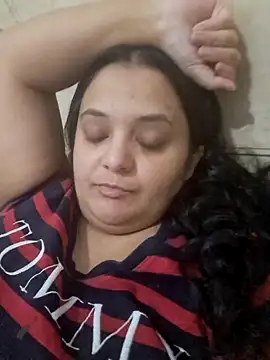 Snapshot of sarahhh1987 chatting on 12-24-24, 06:17 sarahhh1987 online show from 12-24-24, 06:17