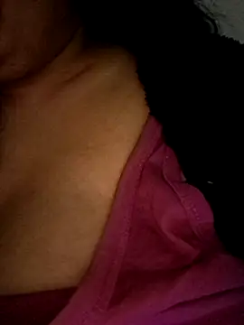 Snapshot of sarahhh1987 chatting on 10-05-25, 04:49 sarahhh1987 online show from 10-05-25, 04:49