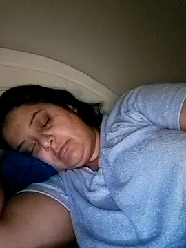 Snapshot of sarahhh1987 chatting on 11-11-25, 08:53 sarahhh1987 online show from 11-11-25, 08:53