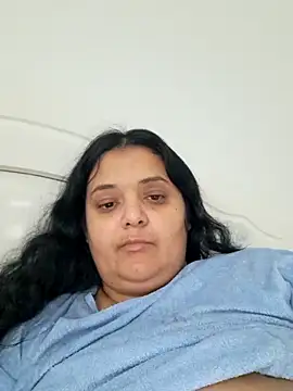 Snapshot of sarahhh1987 chatting on 11-12-25, 08:59 sarahhh1987 online show from 11-12-25, 08:59