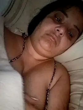 Snapshot of sarahhh1987 chatting on 11-17-25, 05:46 sarahhh1987 online show from 11-17-25, 05:46