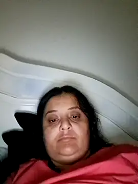 Snapshot of sarahhh1987 chatting on 11-19-25, 06:30 sarahhh1987 online show from 11-19-25, 06:30