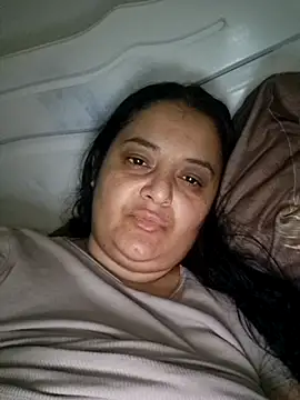 Snapshot of sarahhh1987 chatting on 11-21-25, 09:46 sarahhh1987 online show from 11-21-25, 09:46