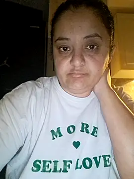 Snapshot of sarahhh1987 chatting on 11-27-25, 05:20 sarahhh1987 online show from 11-27-25, 05:20