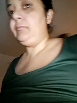 Snapshot of sarahhh1987 chatting on 12-01-25, 03:55 sarahhh1987 online show from 12-01-25, 03:55