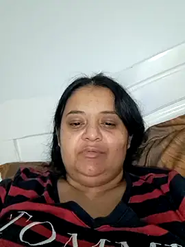 Snapshot of sarahhh1987 chatting on 12-03-25, 06:28 sarahhh1987 online show from 12-03-25, 06:28