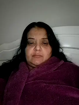 Snapshot of sarahhh1987 chatting on 12-15-25, 05:28 sarahhh1987 online show from 12-15-25, 05:28