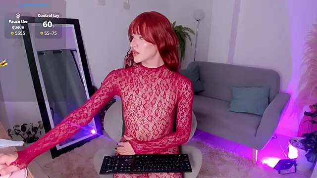 Snapshot of AnntoniaWood chatting on 11-24-25, 02:00 AnntoniaWood online show from 11-24-25, 02:00