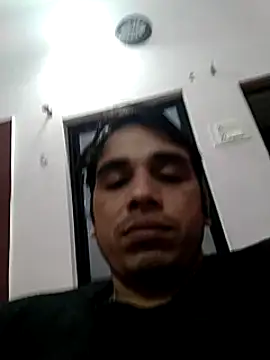 Snapshot of roadtucker123 chatting on 12-06-24, 04:49 roadtucker123 online show from 12-06-24, 04:49