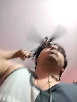 Snapshot of roadtucker123 chatting on 03-13-25, 11:16 roadtucker123 online show from 03-13-25, 11:16