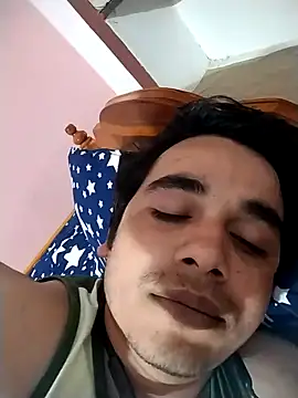 Snapshot of roadtucker123 chatting on 03-14-25, 05:24 roadtucker123 online show from 03-14-25, 05:24