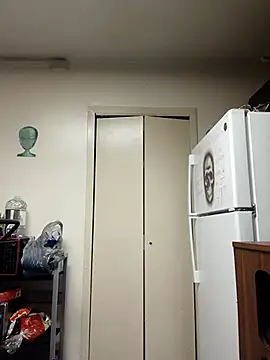 PhatAss Kummmilla online show from 04-26-26, 09:18