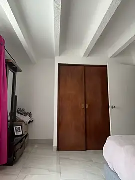 Salome golvert online show from 04-27-26, 05:33