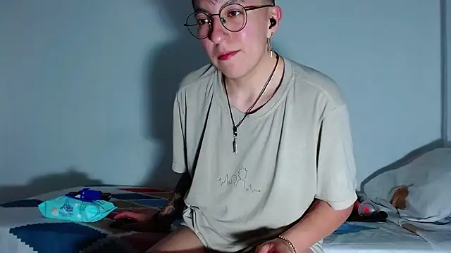 Snapshot of Sexyboy_666 chatting on 11-30-25, 03:43 Sexyboy 666 online show from 11-30-25, 03:43