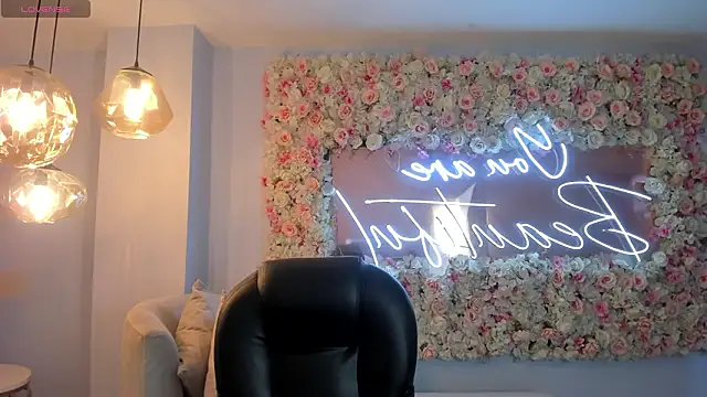 AnaisNin online show from 02-21-26, 11:55