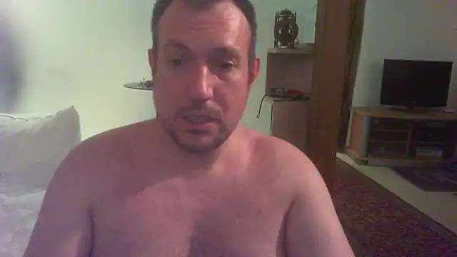 Snapshot of Mike_12hot chatting on 02-21-26, 07:04 Mike 12hot online show from 02-21-26, 07:04