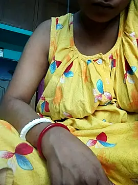 Snapshot of Bengoli--bhabhi chatting on 03-05-25, 10:22 Bengoli--bhabhi online show from 03-05-25, 10:22